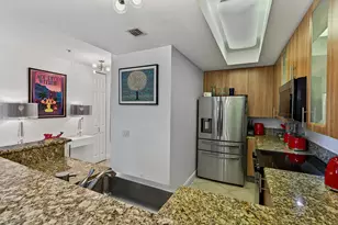 2631 NE 14th Ave, Wilton Manors, FL 33334 - Photo 17