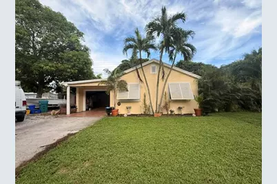 520 NW 7th Street, Boynton Beach, FL 33426 - Photo 1