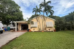 520 NW 7th St, Boynton Beach, FL 33426 - Photo 1