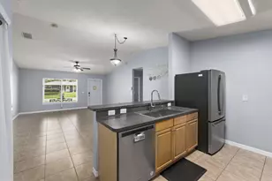 5010 Hickory Dr, Fort Pierce, FL 34982 - Photo 9