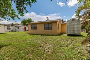 91 NE 6th Ct, Deerfield Beach, FL 33441 - Photo 21