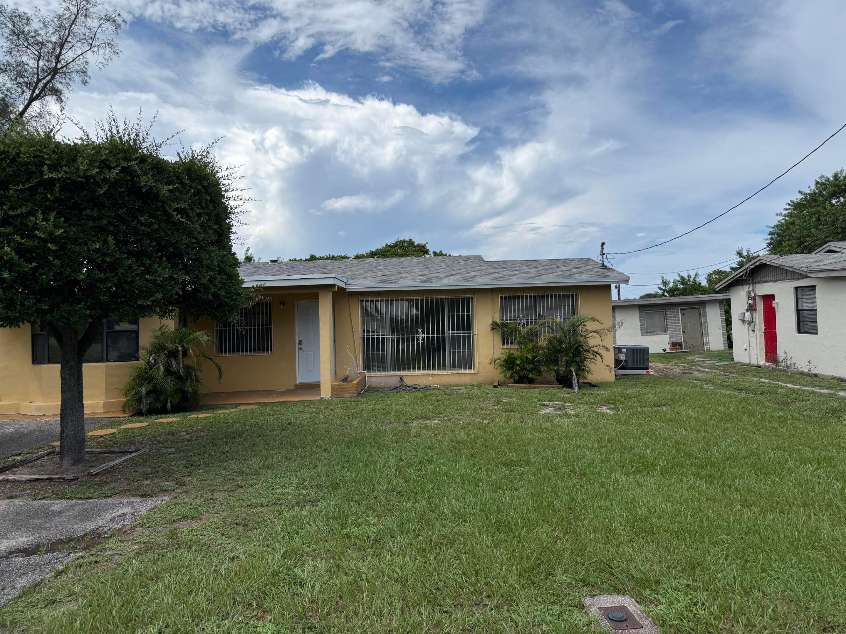 91 NE 6th Ct - 91 NE 6th Ct, Deerfield Beach, FL 33441 Luxury Property | Jose Angel Pina