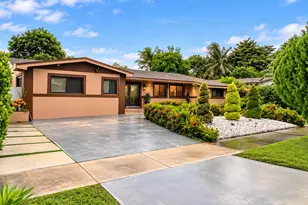 70 NE 174th Dr, North Miami Beach, FL 33162 - Photo 1