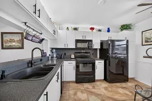 10346 NW 24th Pl, Sunrise, FL 33322 - Photo 13