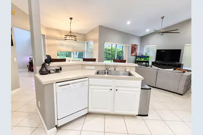 2783 E Abiaca Circle, Davie, FL 33328 - Photo 9