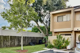 3555 NW 91st Ln, Sunrise, FL 33351 - Photo 3