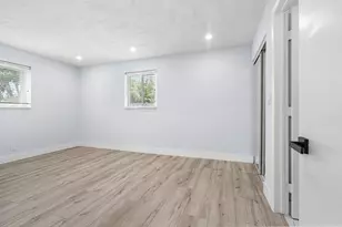 160 NE 60th St, Oakland Park, FL 33334 - Photo 23