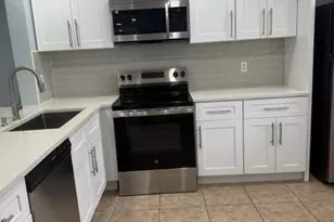 701 Palm Beach Trace Dr, Royal Palm Beach, FL 33411 - Photo 3