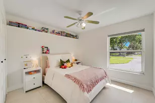 275 NW 39th Way, Deerfield Beach, FL 33442 - Photo 27