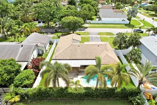 275 NW 39th Way, Deerfield Beach, FL 33442 - Photo 39