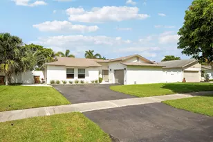 275 NW 39th Way, Deerfield Beach, FL 33442 - Photo 3
