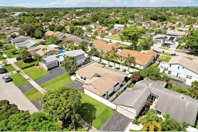275 NW 37th Way, Deerfield Beach, FL 33442 - Photo 45