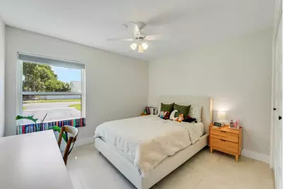 275 NW 37th Way, Deerfield Beach, FL 33442 - Photo 25