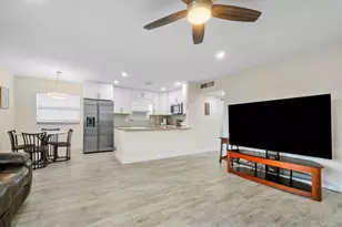 76 Flanders B, Delray Beach, FL 33484 - Photo 7