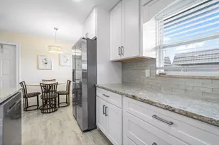 76 Flanders B, Delray Beach, FL 33484 - Photo 3
