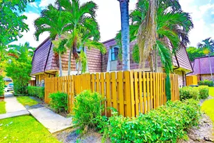 7531 Courtyard Run E, Boca Raton, FL 33433 - Photo 1