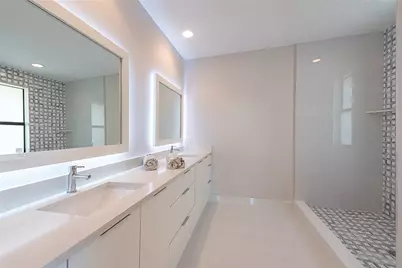 1101 NE 3rd Avenue, Fort Lauderdale, FL 33304 - Photo 5