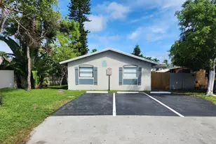 215 SW 1st Ct, Pompano Beach, FL 33060 - Photo 13