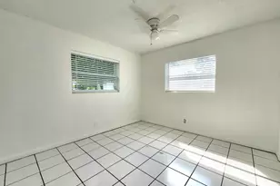 215 SW 1st Ct, Pompano Beach, FL 33060 - Photo 9