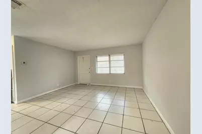 215 SW 1st Court #1-2, Pompano Beach, FL 33060 - Photo 3