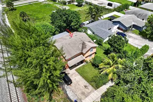 115 SE 5th St, Delray Beach, FL 33483 - Photo 5