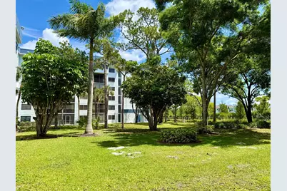 4760 Lucerne Lakes Boulevard W #105, Lake Worth, FL 33467 - Photo 23
