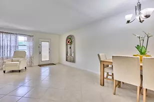 2904 Victoria Pl, Coconut Creek, FL 33066 - Photo 9