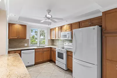 375 Beach Road #201, Tequesta, FL 33469 - Photo 7