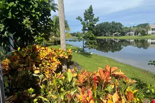 4638 Carlton Golf Dr, Lake Worth, FL 33449 - Photo 11