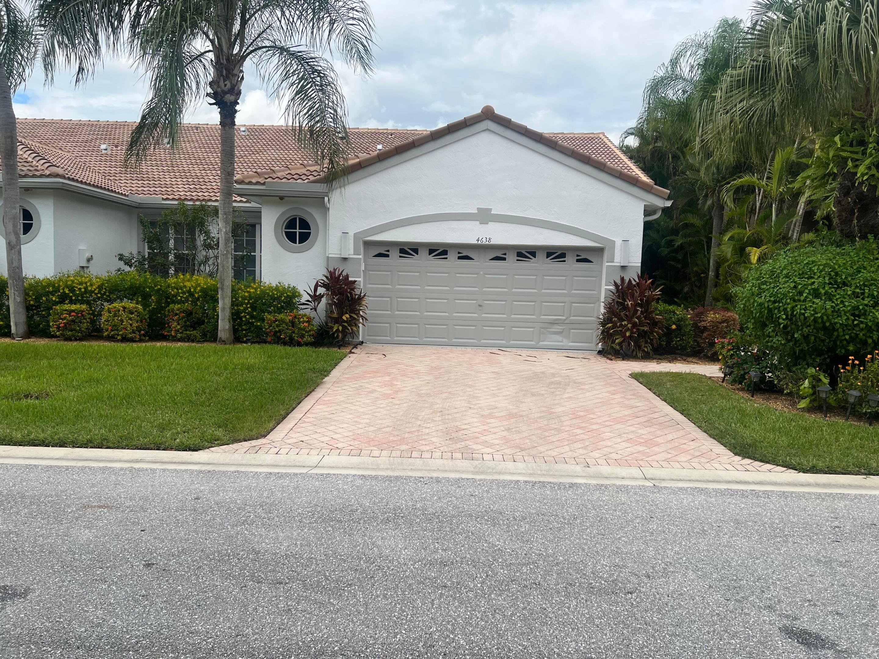 4638 Carlton Golf Dr - 4638 Carlton Golf Dr, Lake Worth, FL 33449 Luxury Property | Jose Angel Pina