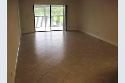 2232 N Cypress Bend Drive #307, Pompano Beach, FL 33069 - Photo 5