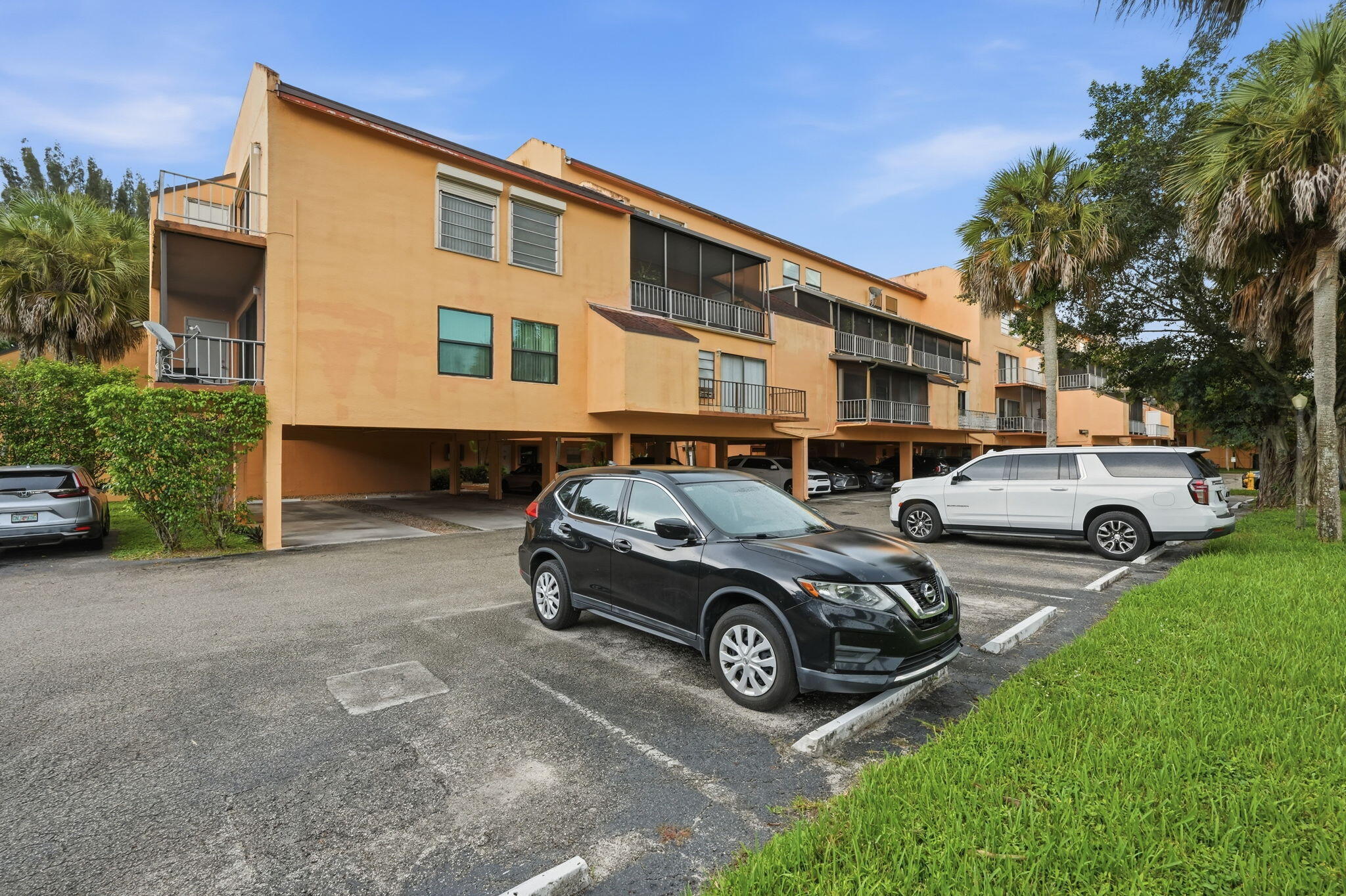 430 Commodore Dr #314 - 430 Commodore Dr #314, Plantation, FL 33325 Luxury Property | Jose Angel Pina