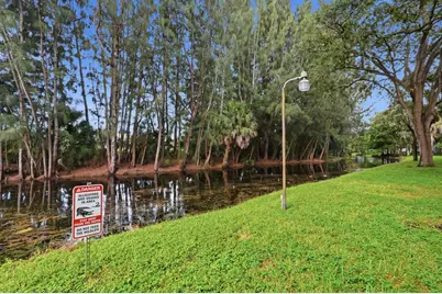 430 Commodore Drive #314, Plantation, FL 33325 - Photo 3
