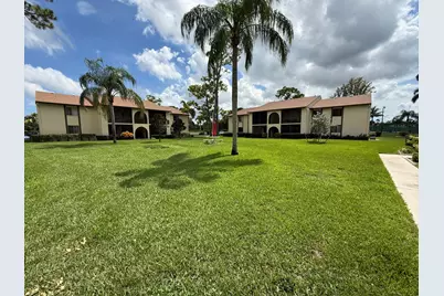 304 Knotty Pine Circle #B-2, Greenacres, FL 33463 - Photo 1