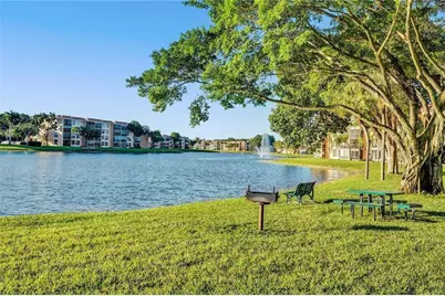 6114 Coral Lake Drive, Margate, FL 33063 - Photo 7