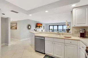 801 S Ocean Dr, Fort Pierce, FL 34949 - Photo 9