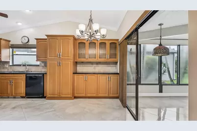 2560 NW 13th Court, Delray Beach, FL 33445 - Photo 15