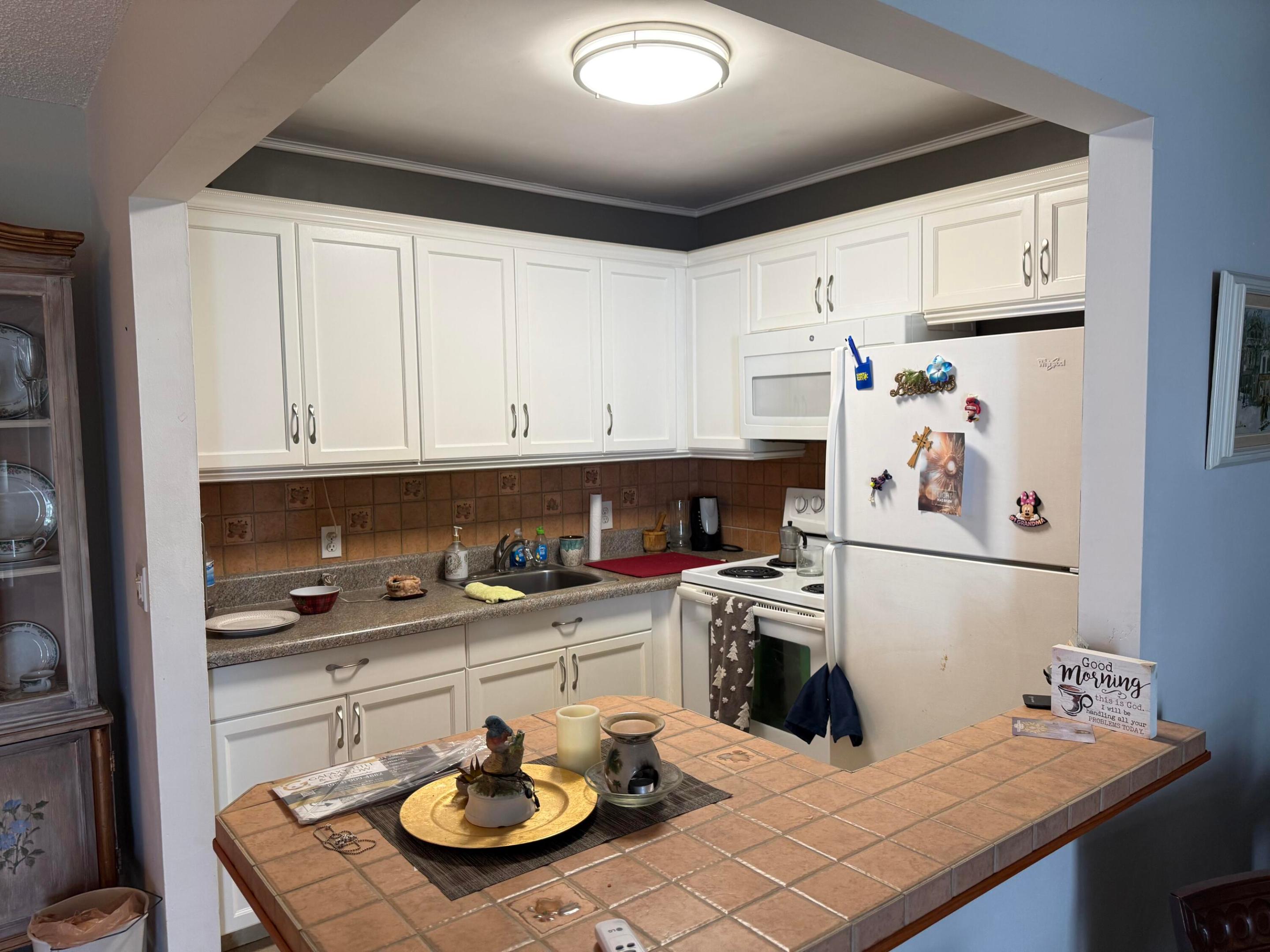 15 Chatham A #15 - 15 Chatham A #15, West Palm Beach, FL 33417 Luxury Property | Jose Angel Pina