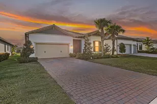 786 SE Courances Dr, Port Saint Lucie, FL 34984 - Photo 3