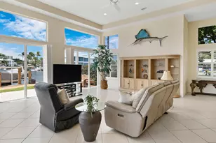 2761 SE 9th St, Pompano Beach, FL 33062 - Photo 9