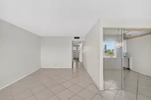 4044 Wolverton C, Boca Raton, FL 33434 - Photo 11