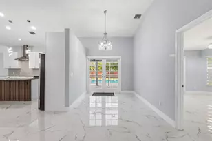 104 Oxford Ct, Royal Palm Beach, FL 33411 - Photo 11