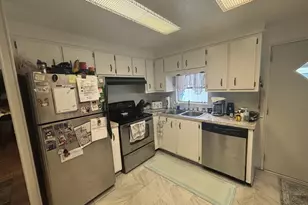 4042 Royal Manor Blvd, Boynton Beach, FL 33436 - Photo 15