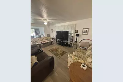 4042 Royal Manor Boulevard, Boynton Beach, FL 33436 - Photo 9