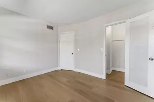 1638 Embassy Dr, West Palm Beach, FL 33401 - Photo 9