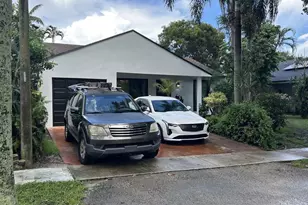 8671 SW 16th Ct, Pembroke Pines, FL 33025 - Photo 1