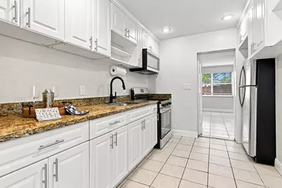 1472 NE 25th Court, Pompano Beach, FL 33064 - Photo 11