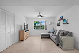 1205 Sandy Ln, Riviera Beach, FL 33404 - Photo 9