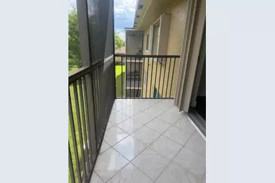 7710 NW 50th Street #304, Lauderhill, FL 33351 - Photo 11