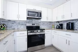 891 Lyndon Dr, Lantana, FL 33462 - Photo 25